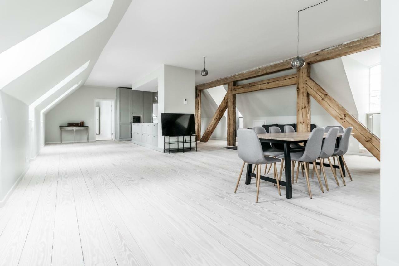 Majestic 300m2 *